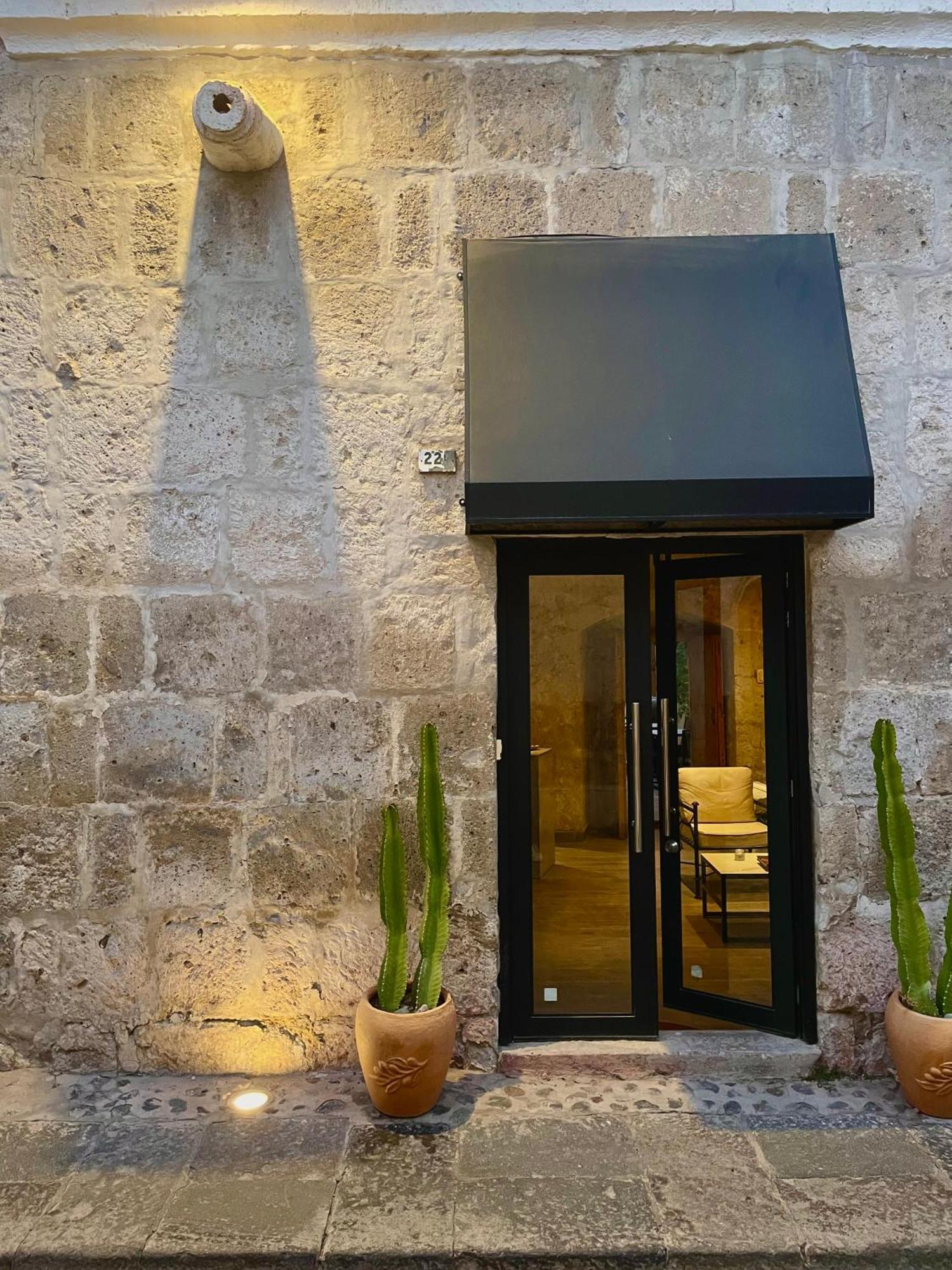 Hotel Hotel Piru Wasi